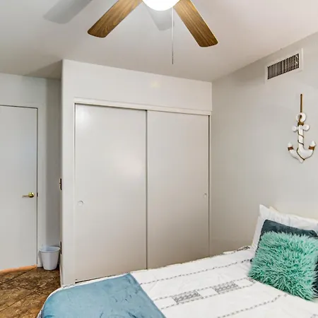 Route 66 Oasis In Downtown Gilbert With Heated Pool & Mini Golf Villa Exterior photo