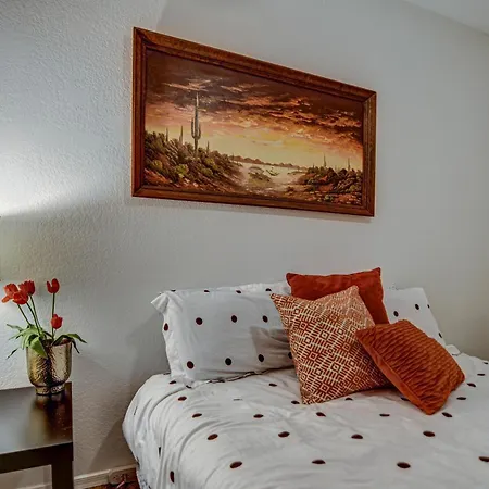 Route 66 Oasis In Downtown Gilbert With Heated Pool & Mini Golf Villa Exterior photo